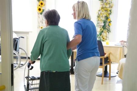 La riforma del welfare per gli anziani presentata dall’assessore Zeni, che 'apre' a una legge 