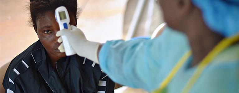 Virus Ebola, diffusione in Trentino altamente improbabile. L'Azienda sanitaria vigila sui profughi