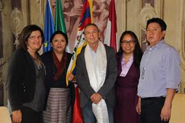 La delegazione tibetana