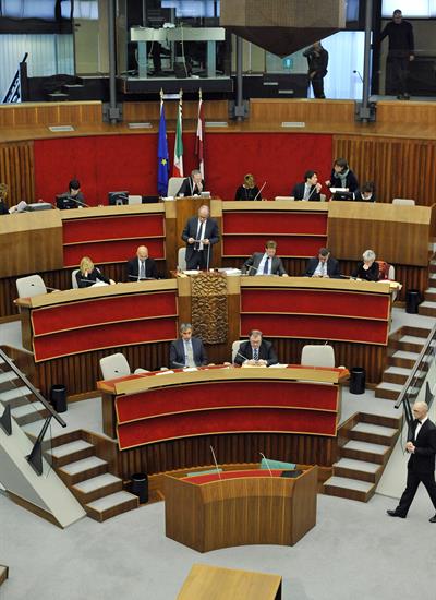 Via libera a 19 articoli del ddl Gilmozzi sugli appalti pubblici per rilanciare l'economia trentina
