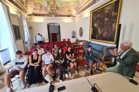 I ragazzi del Piano giovani valli del Leno scoprono il Consiglio