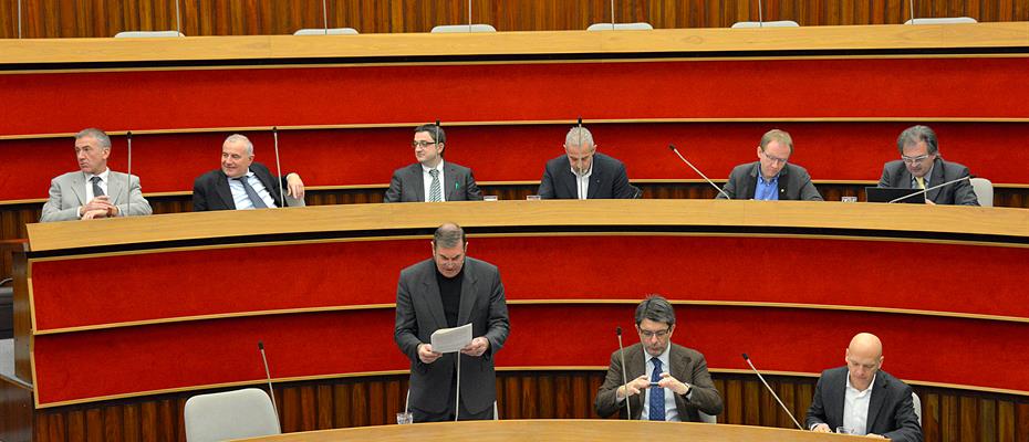 Assestamento di bilancio: iniziata la discussione in aula di rendiconto e Defp