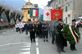 Il corteo a Pieve di Bono per Felice Franceschetti