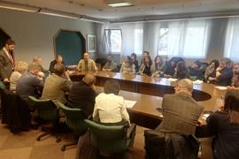 La sala commissioni gremita di operatori e consiglieri