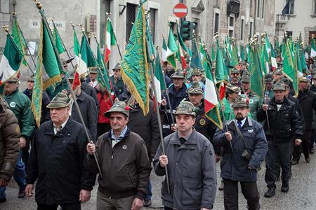Il presidente del Consiglio alla 95a Adunata degli alpini: le nostre comunità non avrebbero la stessa forza senza gli alpini