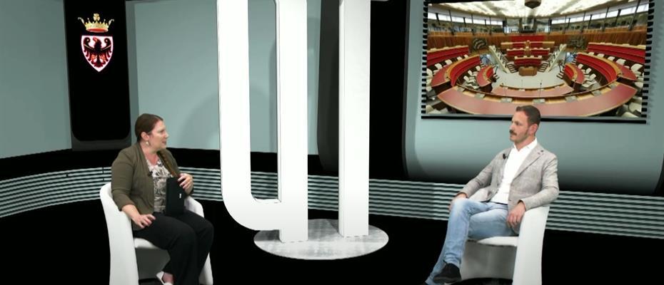 'A tu per tu' cambia veste: è online la prima puntata del nuovo Question Time