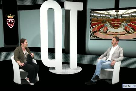 'A tu per tu' cambia veste: è online la prima puntata del nuovo Question Time